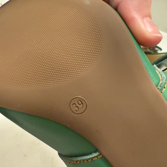Girotti Green Heeled Mary Jane's - Picture 5 of 7